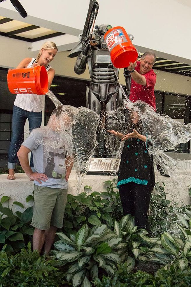 Lynda Carter ALS Ice Bucket Challenge